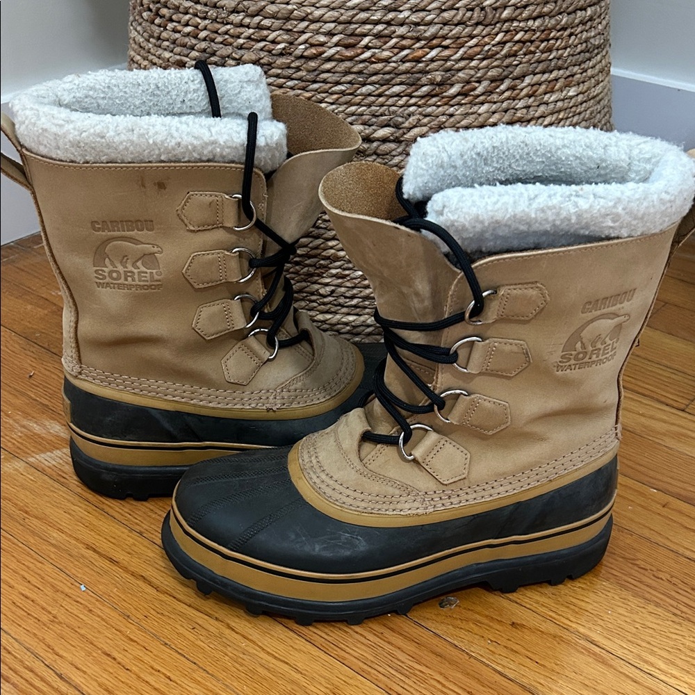 Men’s Sorel Caribou Winter Boots size 9